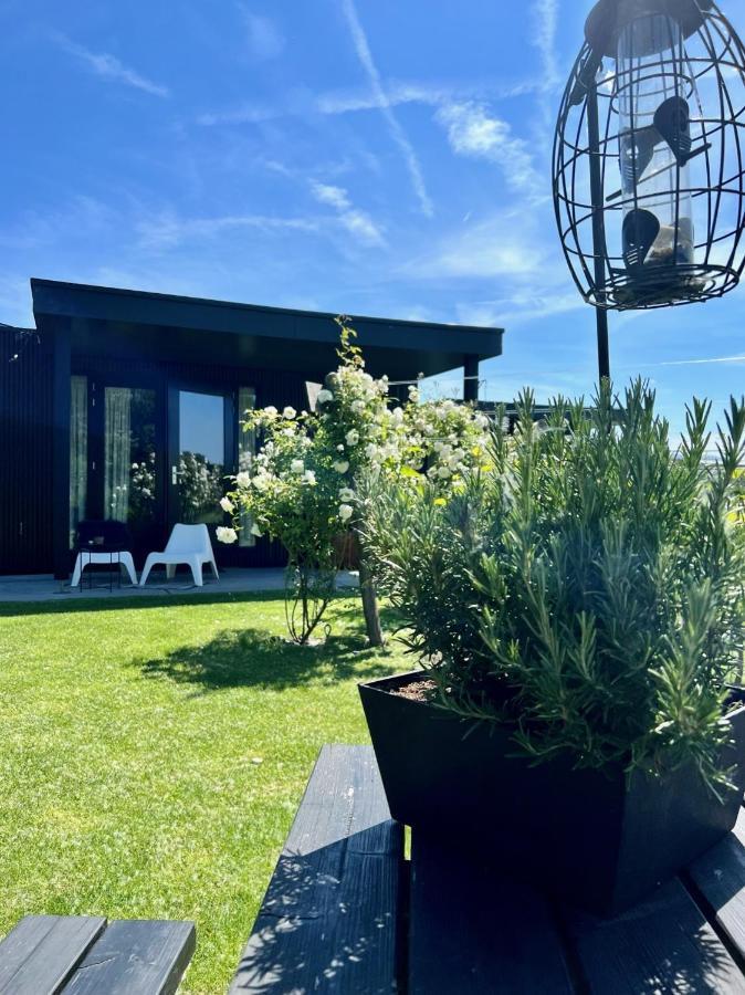 Life Contains Beautiful Things Vila Almere Exterior foto